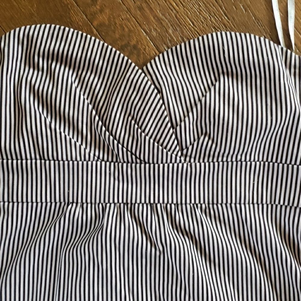 Volcom Corpo Class Frochickie Dress - Picture 6 of 8